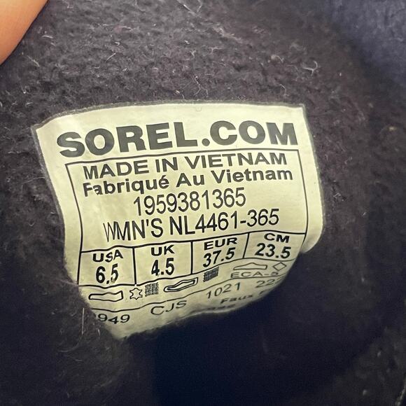 Sorel Size 6.5 Gray Suede Out n About Snow Boot - Picture 7 of 8